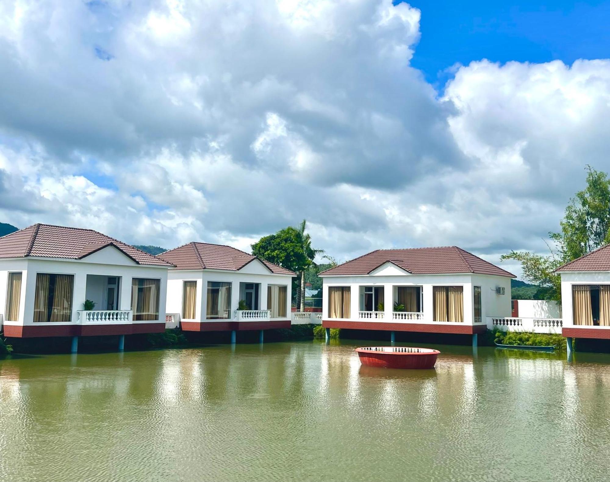 Rong Vang Resort Tri Ton Esterno foto